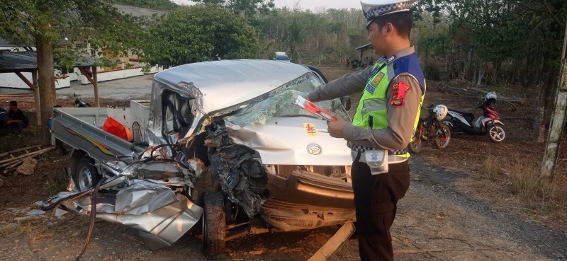 2 Mobil Terlibat Kecelakaan di Jalinsum Banjarmargo, Satu Sopir Luka Berat