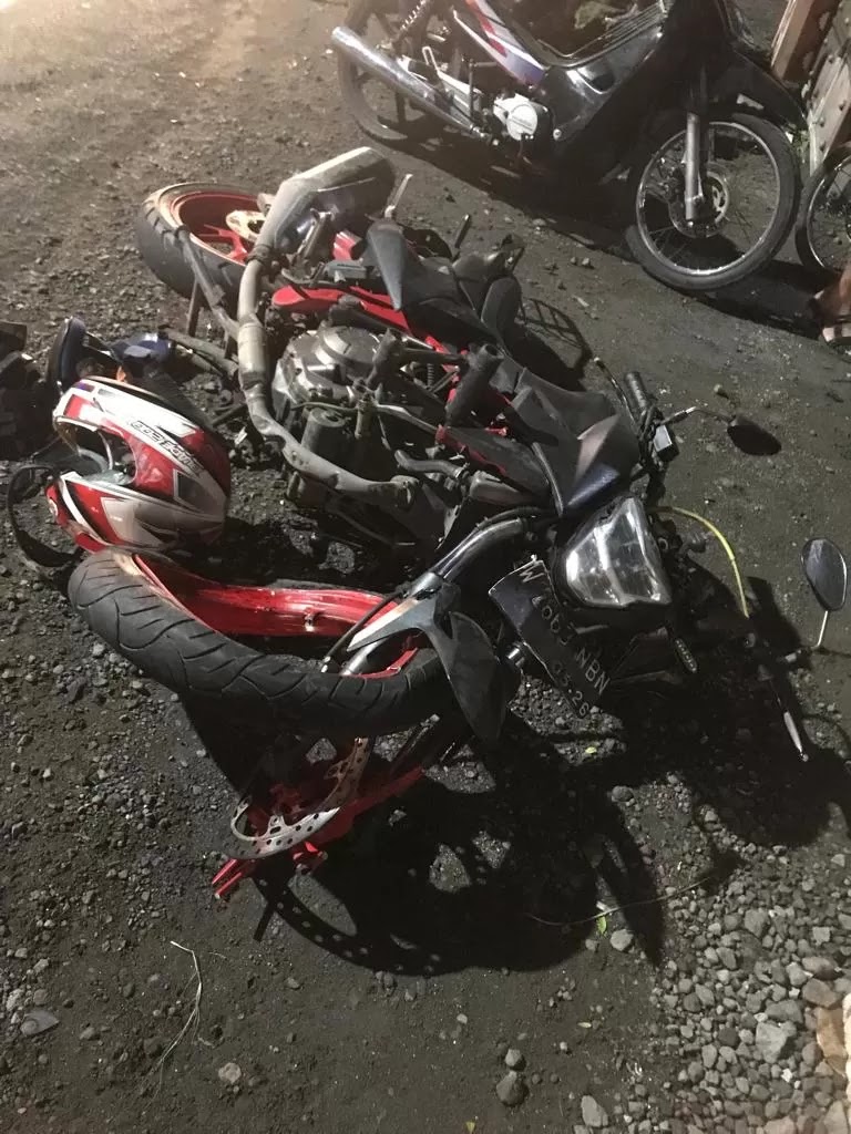 Berboncengan, Suami Istri Tewas Tabrak Truk dan Motor di Sidoarjo
