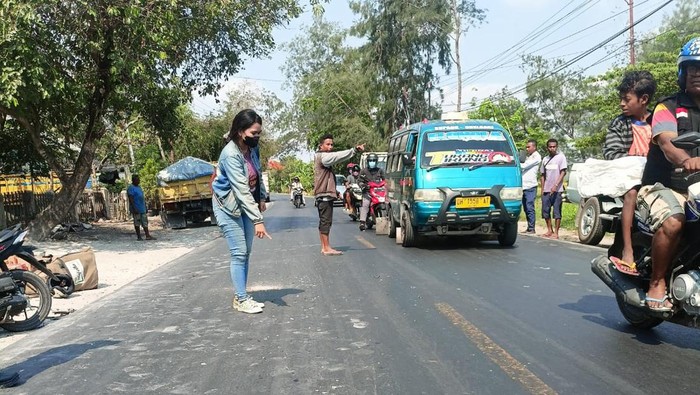 Hendak Menyalip, Pria Asal TTU Tewas Tertabrak Mobil Boks