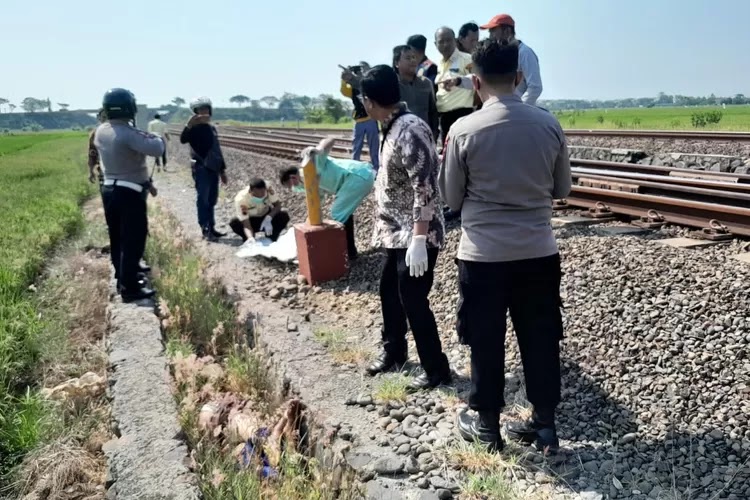 Kakek Warga Kendal Ini Tewas Mengenaskan, Diduga Tertemper KA