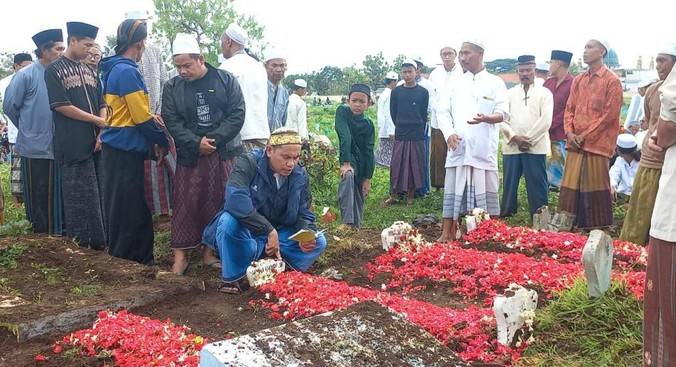 Kecelakaan Ayah Ibu dan 3 Anak Tewas Tertabrak KA di Rejoso Pasuruan, Hendak Pergi Yasinan