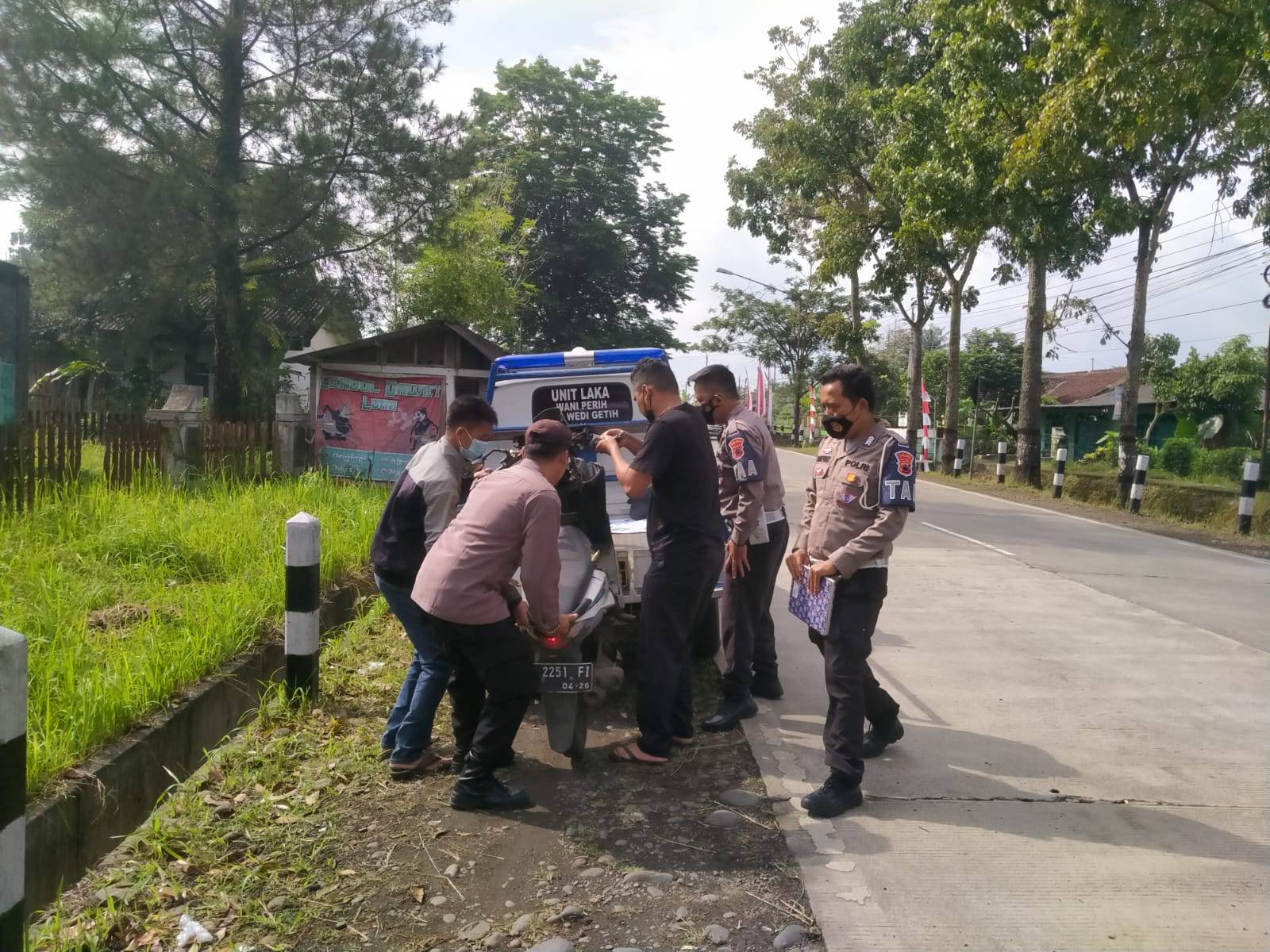 Kecelakaan Dump Truk Vs Honda Beat di Bukateja Purbalingga, Pemotor Tewas