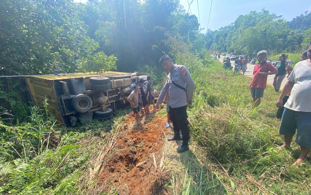 Kecelakaan Maut Mobil Box vs Sepeda Motor di Nanga Tayap Ketapang, Satu Orang Meninggal Dunia