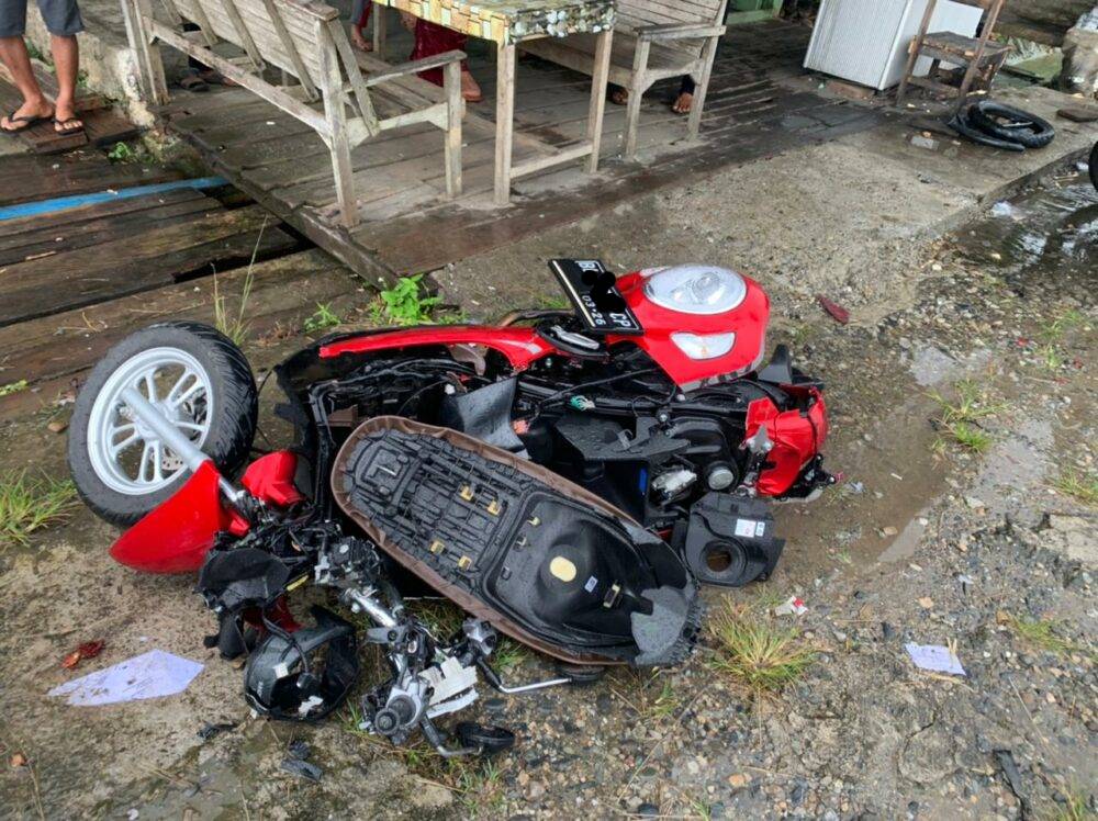 Kecelakaan Mobil Innova dengan Honda Vario di Aceh Barat Daya, Pemotor Tewas di TKP