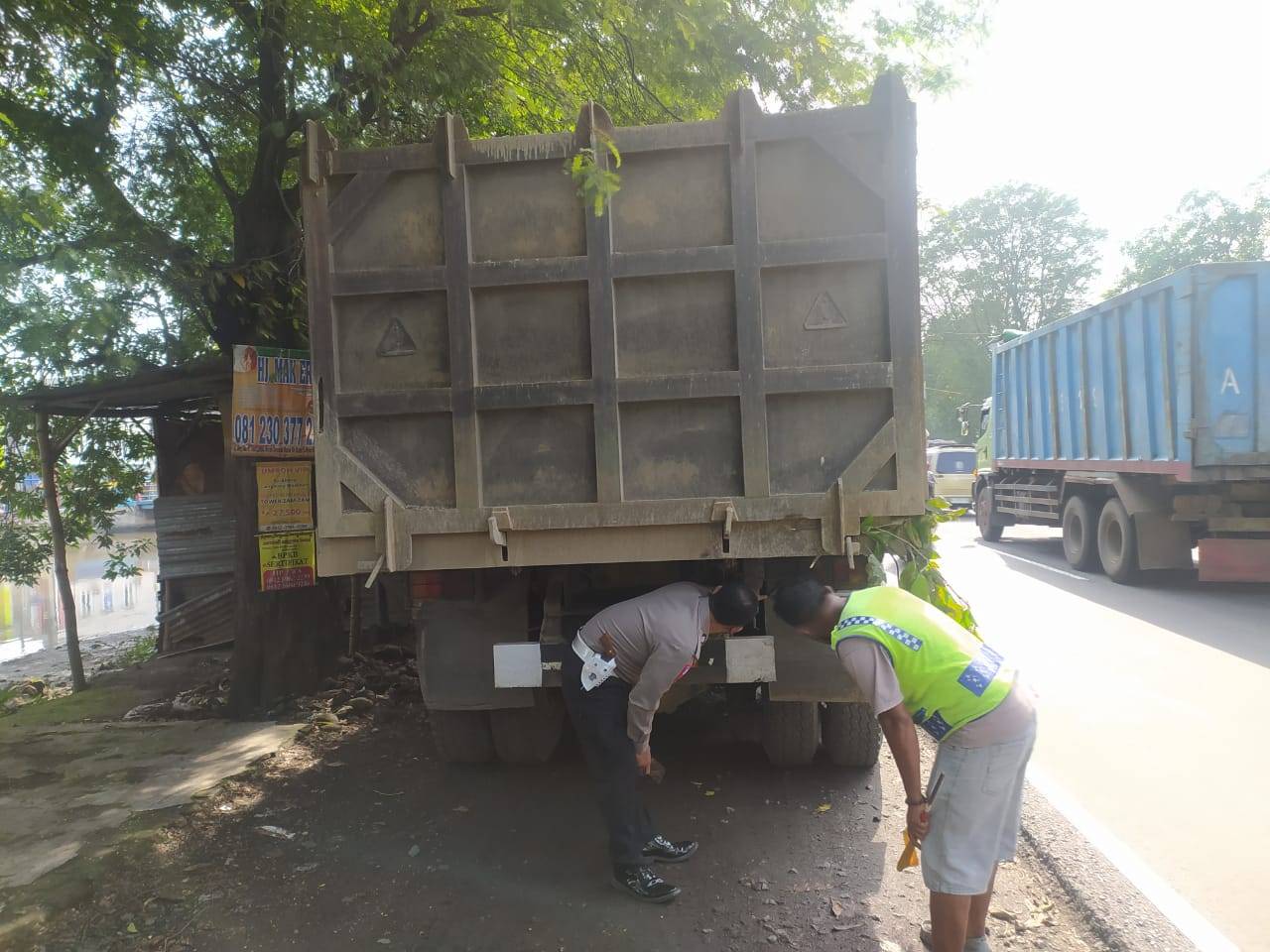Kecelakaan Motor Vario Tabrak Dump Truk di Balongbendo Sidoarjo, 1 Orang Luka Berat