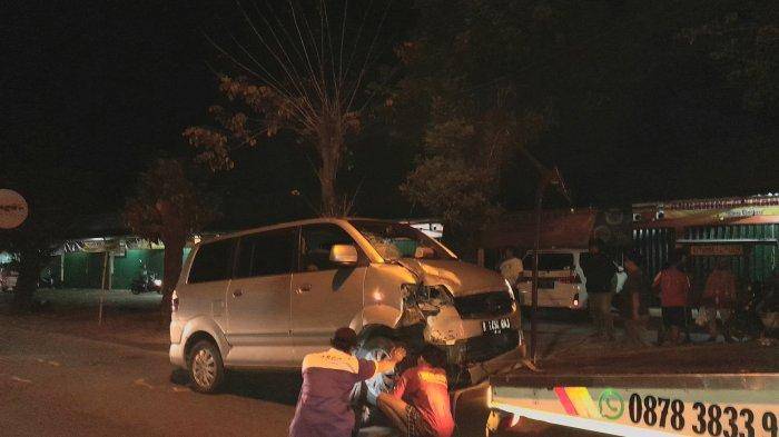 Kecelakaan Nyalip Berujung Maut, Pemotor Tewas Tabrakan dengan Mobil di Sleman