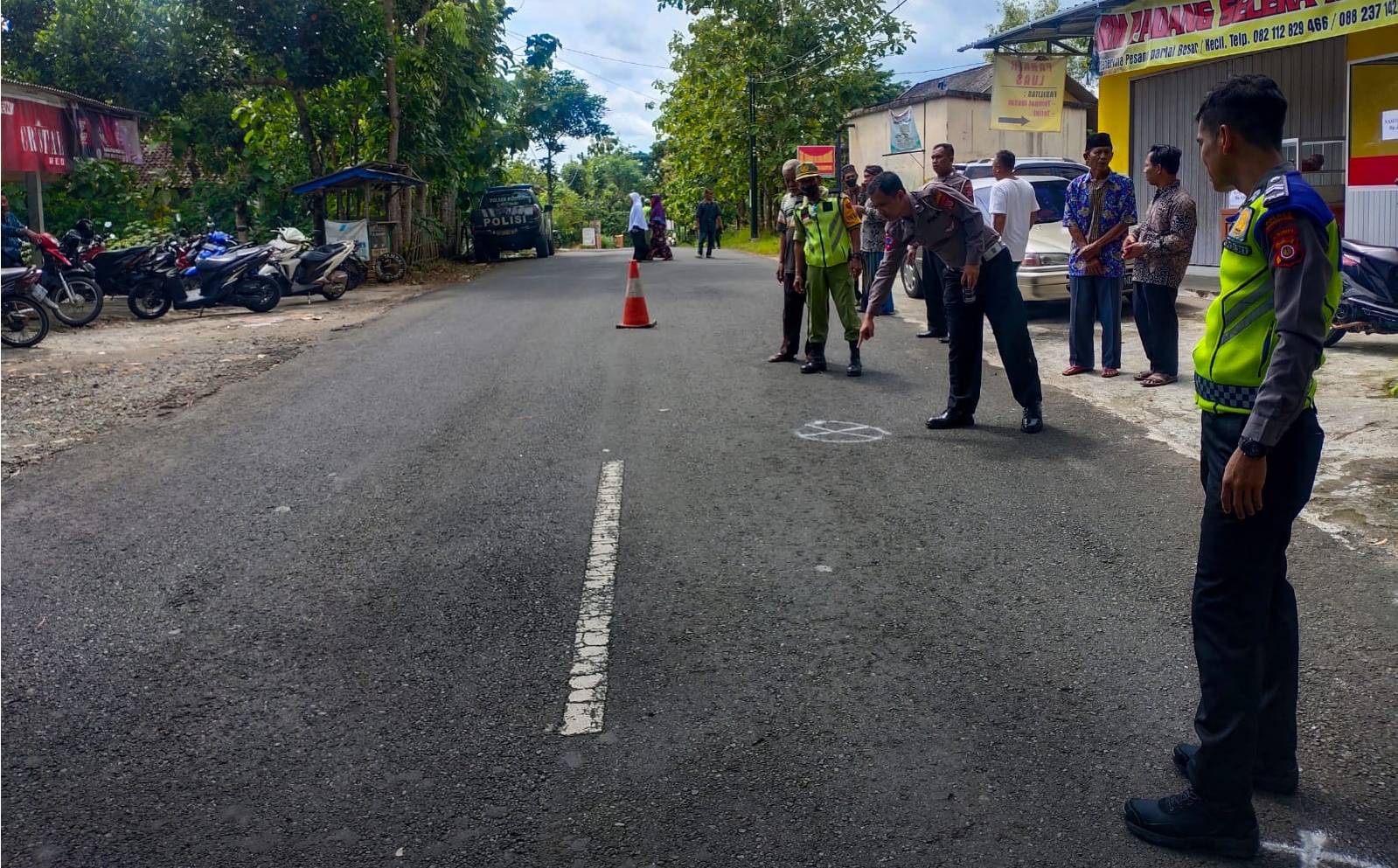 Kecelakaan Pemotor Yamaha Vixion Tabrak Nenek Pejalan Kaki hingga Tewas di Jalan Playen-Getas Gunungkidul