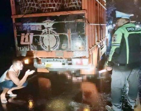 Kecelakaan Pemotor Yamaha Vixion Tewas usai Dihantam Truk saat Nyalip di Sumberpucung Malang