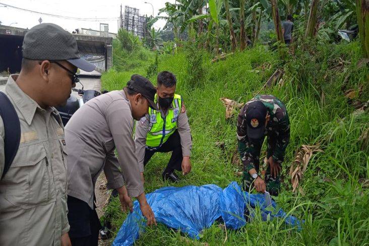 Kecelakaan Seorang Remaja Tewas Ditabrak Truk di Exit Tol Gunung Putri Bogor, Diduga Hendak Bikin Konten