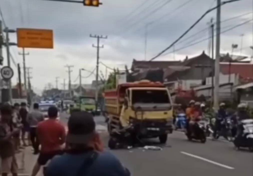 Kecelakaan Truk vs Motor hingga Ringsek di Wates Magelang, 1 Orang Tewas