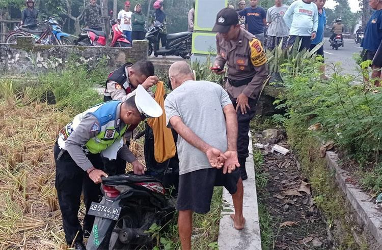 Kecelakaan Tunggal Pelajar Tewas usai Motor Nyungsep ke Sawah di Jalan Brosot-Nagung Kulon Progo