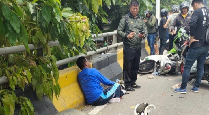 Kecelakaan di Fly Over MOI Libatkan Mobil Satpol PP-Ojol, 2 Orang Tewas