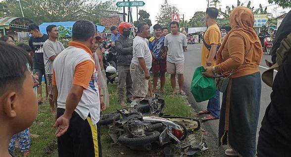 Kecelakaan di Jalan Raya Bandung-Campurdarat Tulungagung Libatkan 3 Kendaraan, 1 Orang Tewas