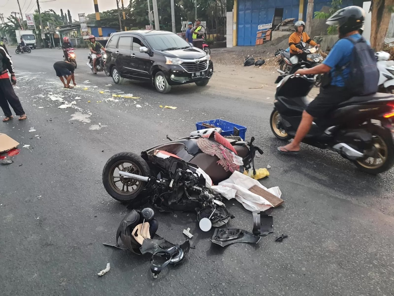 Mobil dan Motor Tabrakan di Lingkar Timur, Satu Korban Tewas