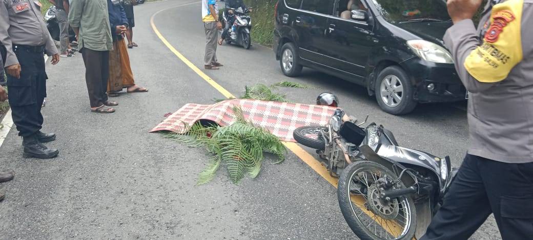 Pemotor Yamaha Vega Tewas Kecelakaan Ditabrak Truk di Bener Meriah