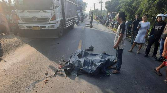 Pengemudi Bentor Tewas usai Kecelakaan dengan Mobil di Kampar Riau