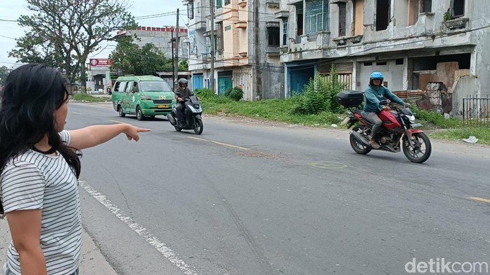 Pungut Nasi Sisa yang Jatuh, Wanita Tewas Terlindas Truk di Deli Serdang