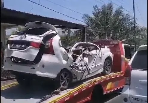 Satu Orang Meninggal dalam Kecelakaan Beruntun Tiga Mobil di Bangkalan