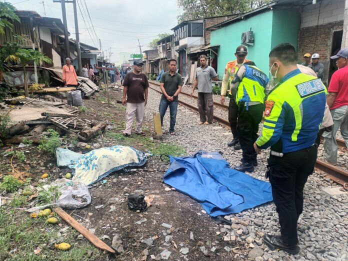 Seorang Pedagang Tewas Tertabrak Kereta Api di Citangkil Cilegon, Diduga Melamun Saat Menyeberang