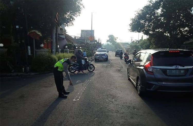 Tabrakan Honda Kharisma dengan Motor Vixion di Kulon Progo, Ibu-ibu Tewas