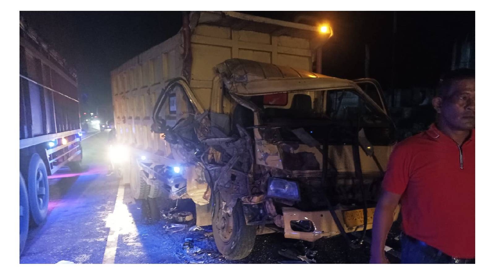 Kecelakaan di Jalan Lintas Jambi-Palembang Muaro Jambi, Tabrakan Truk Adu Moncong hingga Ringsek