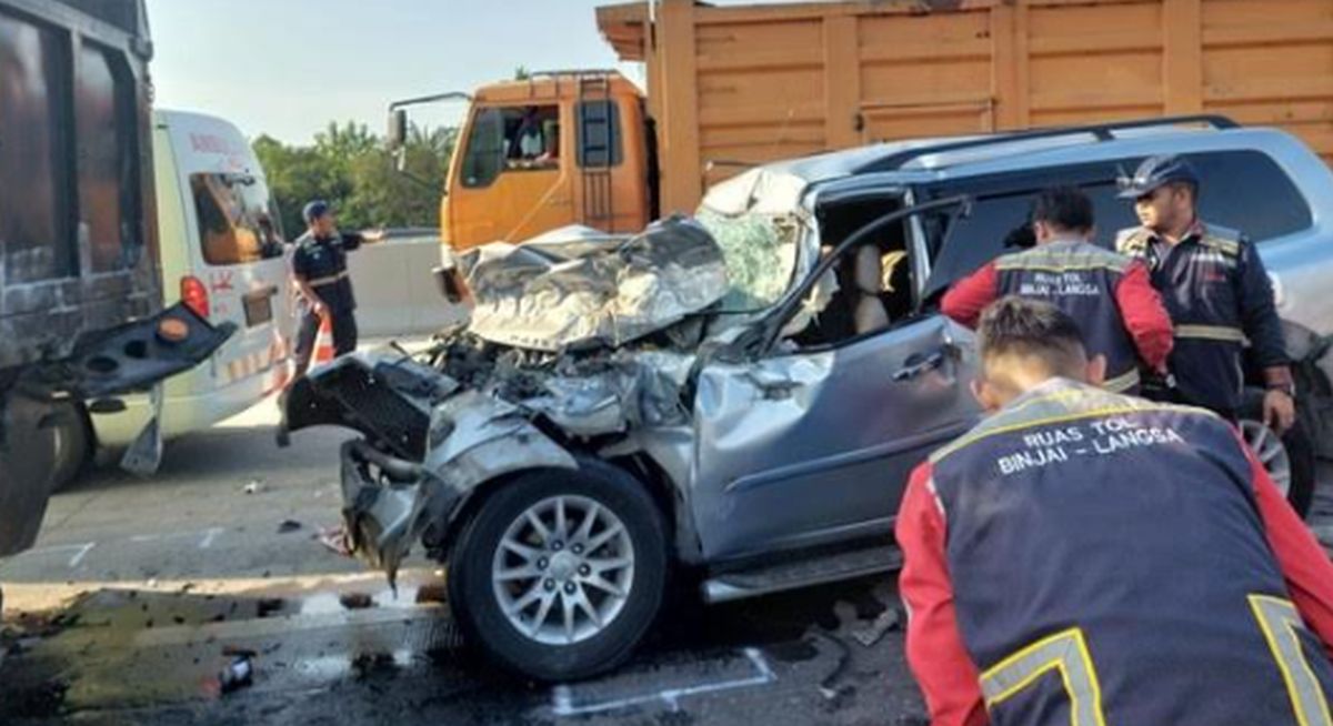 Kecelakaan Maut Pajero Tabrak Truk Tronton di Tol Binjai-Langsa, 5 Orang Tewas