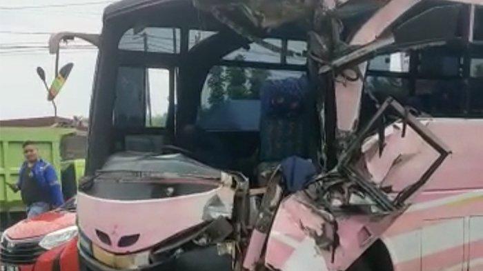 Bus Rombongan Pelajar SMK Tabrak Mobil Tangki di Bandar Lampung, 6 Siswa Terlempar dari Bus