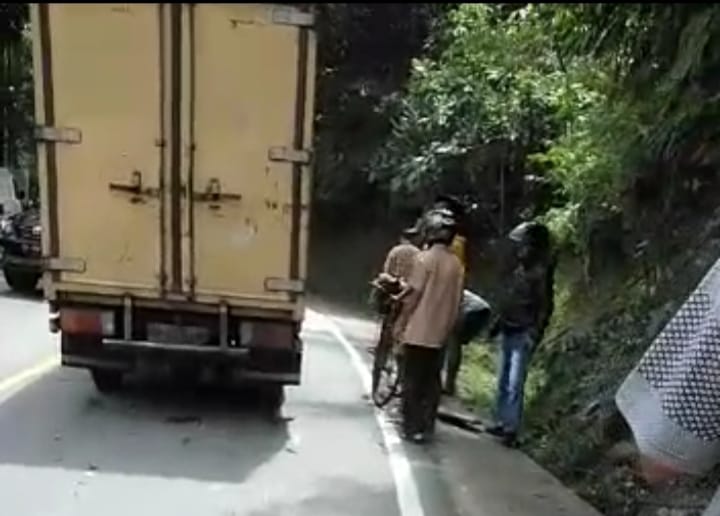 Niat Pulang Kampung, 2 Siswa SMK ini Tewas Ditabrak Truk di Pesisir Selatan